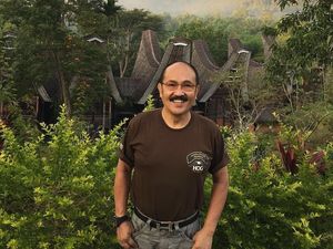 Gaya Busana Pengacara Fredrich Yunadi yang Hartanya Tak Habis 10 Turunan Gaya Busana Pengacara Fredrich Yunadi yang Hartanya Tak Habis 10 Turunan