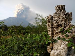 Lombok Berikan Diskon Bermalam Bagi Turis yang Terdampar di Bali