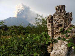 Lombok Berikan Diskon Bermalam Bagi Turis yang Terdampar di Bali
