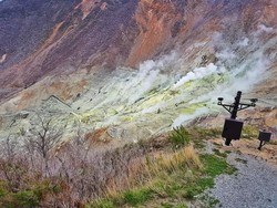 Mengunjungi Kawah Neraka Jepang