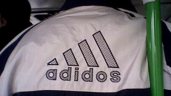 Lucunya Produk-produk Aparel Palsu: Adidos, Mike, dan Ball Star