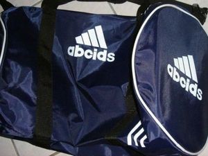 Adidas Mau Jual Reebok! Adidas Mau Jual Reebok!
