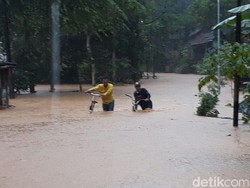 Polda Jatim Kirim Bantuan Personel dan Logistik ke Pacitan
