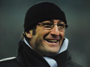 Napoli vs Juve di Mata Ferrara yang Pernah Bela Keduanya