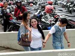 Soal Terobos Busway, Dewi Persik Pertimbangkan Tempuh Jalur Hukum