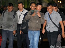 Suap RAPBD Jambi, KPK Langsung Periksa 5 Orang Saksi