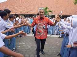 Jateng Kekurangan Guru, Pembahasan Regulasi Guru Tak Tetap Dipercepat