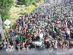 Surabaya Menghijau Sambut Trofi Juara Persebaya