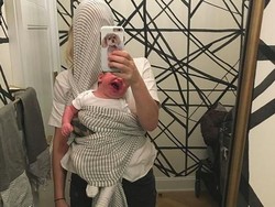 Saat Bunda Curhat Soal Susahnya Menggendong si Kecil