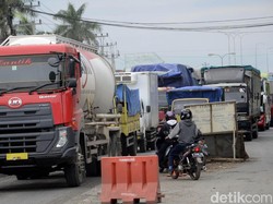 Jembatan Ampel Pantura Pekalongan Dibuka, Arus Lalin Merayap