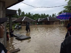 Banjir Rob Terjang Agrabinta Cianjur, 1 Korban Tewas 1 Hilang