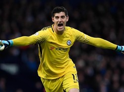 Conte pada Chelsea: Jangan Sampai Kehilangan Courtois