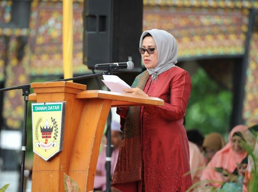 Mufidah Kalla: Kewajiban Kita Kembangkan Nilai Budaya Daerah Mufidah Kalla: Kewajiban Kita Kembangkan Nilai Budaya Daerah