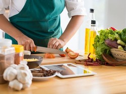 Marini Putri Habibie dan Kecintaannya di Dunia Memasak