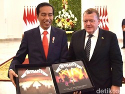Drummer Metallica Bahagia Kadonya Diterima Jokowi