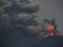 Gunung Agung Meletus, Target Wisman Diproyeksi Tak Tercapai