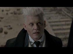 J.K. Rowling Bela Jhonny Depp untuk Audisi Sekuel Fantastic Beasts