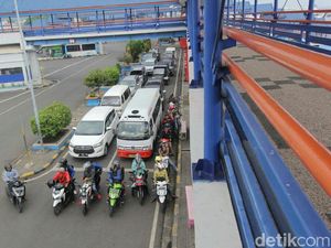 Pelabuhan Ketapang Jadi Satu-satunya Pintu Keluar Masuk ke Bali