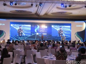 Bantah Daya Beli Lesu, Jokowi: Konsumsi Hotel dan Restoran Naik 5,87% Bantah Daya Beli Lesu, Jokowi: Konsumsi Hotel dan Restoran Naik 5,87%