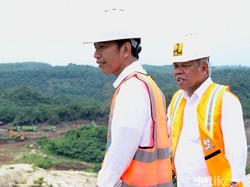 Jokowi Kejar Pemerataan Lewat Pembangunan Infrastruktur