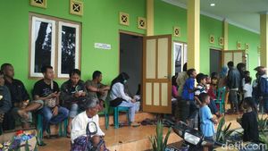 Foto: Kondisi Korban Banjir di Pos Pengungsian Kebonagung Bantul