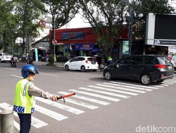 Kisah Abah, Si Kuncen Simpang Purnawarman Bandung