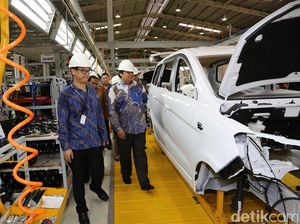 Sokon Tunggu Regulasi soal Mobil Listrik Sokon Tunggu Regulasi soal Mobil Listrik