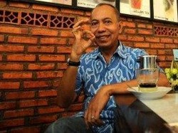 Jenazah Bondan Winarno Tiba di Krematorium RS Sentra Medika