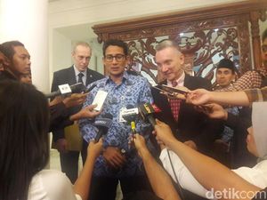 Bertemu Wakil Walkot Liverpool, Sandi Bahas Stadion Internasional