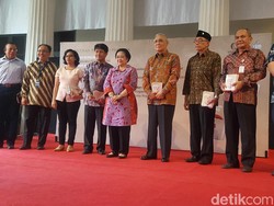Saat Megawati Sapa Gubernur Djarot di Peluncuran Buku Bung Karno
