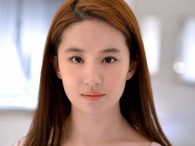 Foto: Si Cantik Liu Yifei, Aktris China yang Akan Perankan Live-Action Mulan