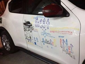 So Sweet, Ayah Ini Rela Mobilnya Dicoret-coret Demi Anak