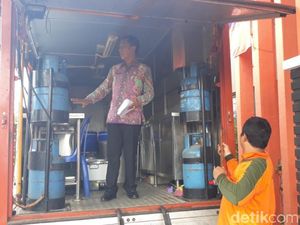 BPBD Pasuruan Kirim Mobil Dapur Lapangan untuk Banjir Sidoarjo BPBD Pasuruan Kirim Mobil Dapur Lapangan untuk Banjir Sidoarjo