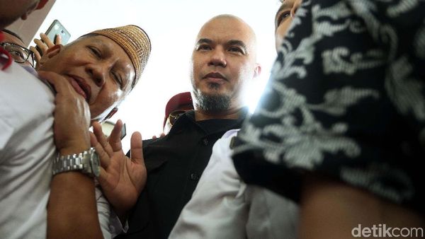 Ahmad Dhani Jalani Pemeriksaan Kasus Ujaran Kebencian