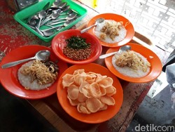 Ini Beda Bubur Ayam Cirebon, Bandung, hingga Sukabumi