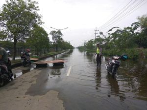 Enam Pompa Difungsikan Maksimal, Banjir di Porong Mulai Menyusut