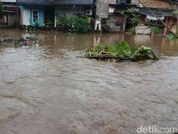 Tolong Pak Anies, Tanggul Kali Pulo Jatipadang Jebol Lagi!
