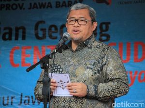 Ahmad Heryawan Jadi Khatib Salat Idul Fitri di Lapangan Gasibu Ahmad Heryawan Jadi Khatib Salat Idul Fitri di Lapangan Gasibu