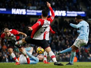 Gol Sterling di Detik-Detik Terakhir Menangkan City