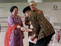 Sejarawan Bonnie Triyana Keberatan Bukunya Disita TNI