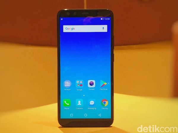 Ponsel Empat Kamera Ramah Kantong Punya Luna