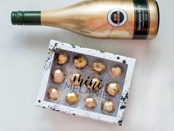 Mau Coba Chocolate Cake Truffle 24 Karat dengan Campuran Wine?