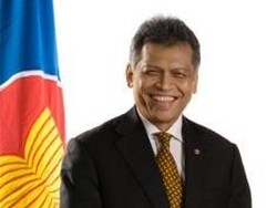 Sakit Jantung, Mantan Sekjen ASEAN Surin Pitsuwan Meninggal Dunia