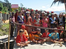 Berkunjung ke Desa Tua Cantik Sekitar Danau Lindu