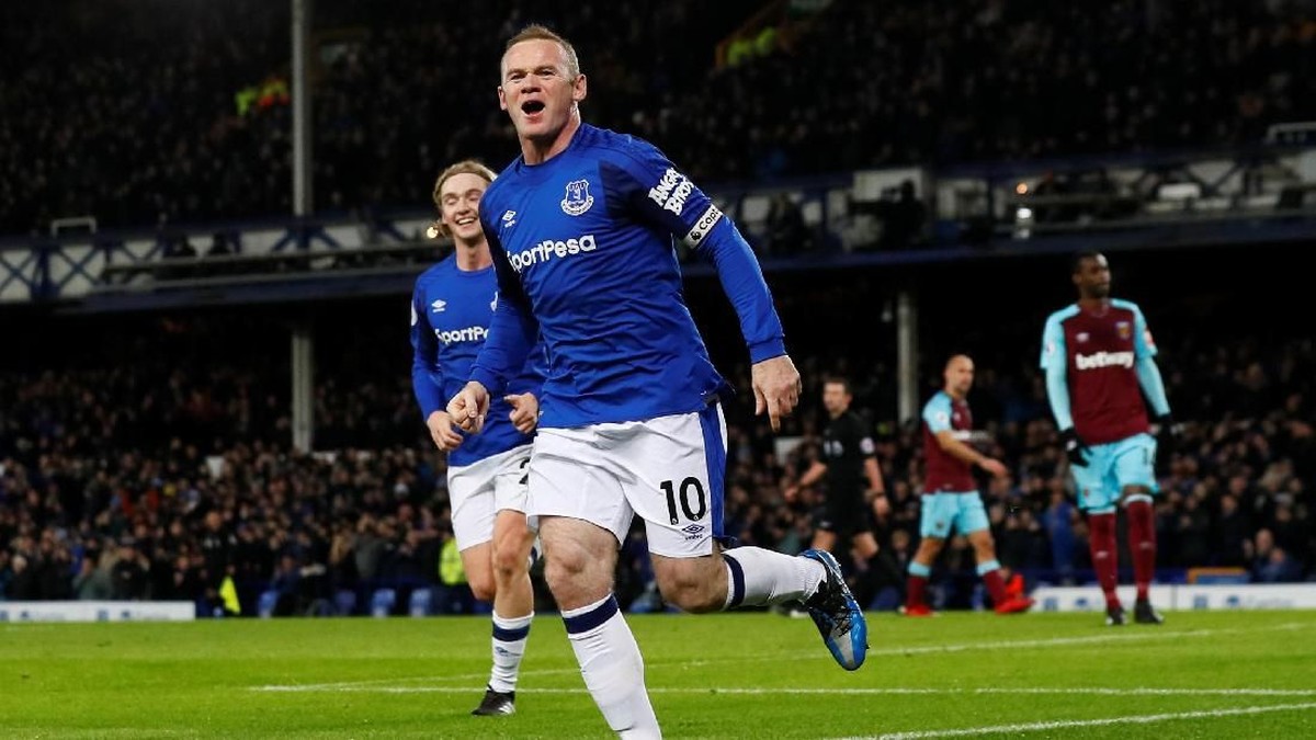 Wayne Rooney mencetak hat-trick untuk membantu Everton menang 4-0 atas West Ham United (Foto: Jason Cairnduff/Action Images via Reuters)