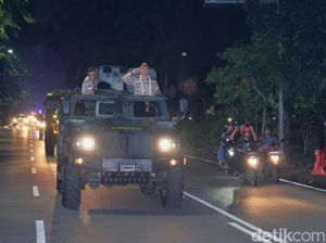 Foto: Keren, Ini Cara TNI Lepas Kapolrestabes Surabaya