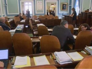 Parlemen Diguncang Pelecehan Seksual, Warga Minta Pelaku Diungkap