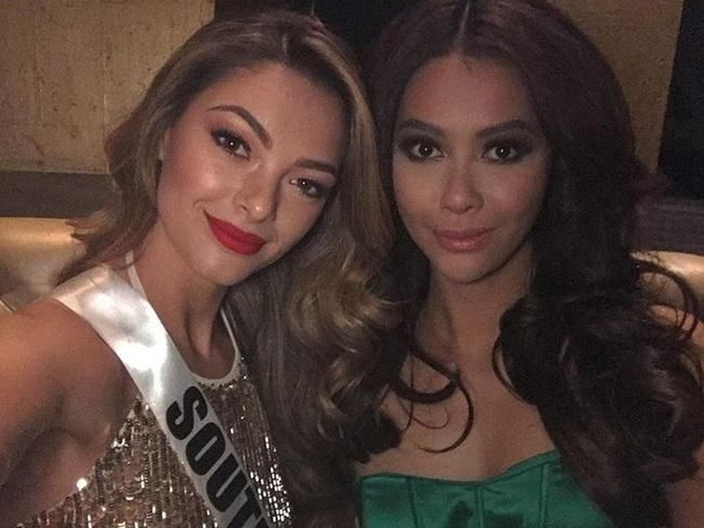 Ungkapan Kesedihan Bunga Jelitha yang Gagal di Miss Universe 2017