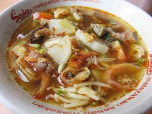 Sluurpp! Gurih Segar Soto Mie Ada di 5 Tempat Ini Sluurpp! Gurih Segar Soto Mie Ada di 5 Tempat Ini