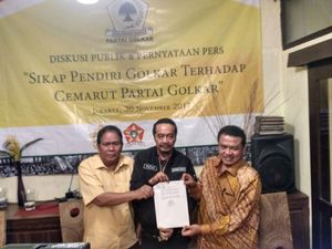 Desak Munaslub, 3 Organisasi Pendiri Golkar Ancam Mosi Tak Percaya Desak Munaslub, 3 Organisasi Pendiri Golkar Ancam Mosi Tak Percaya